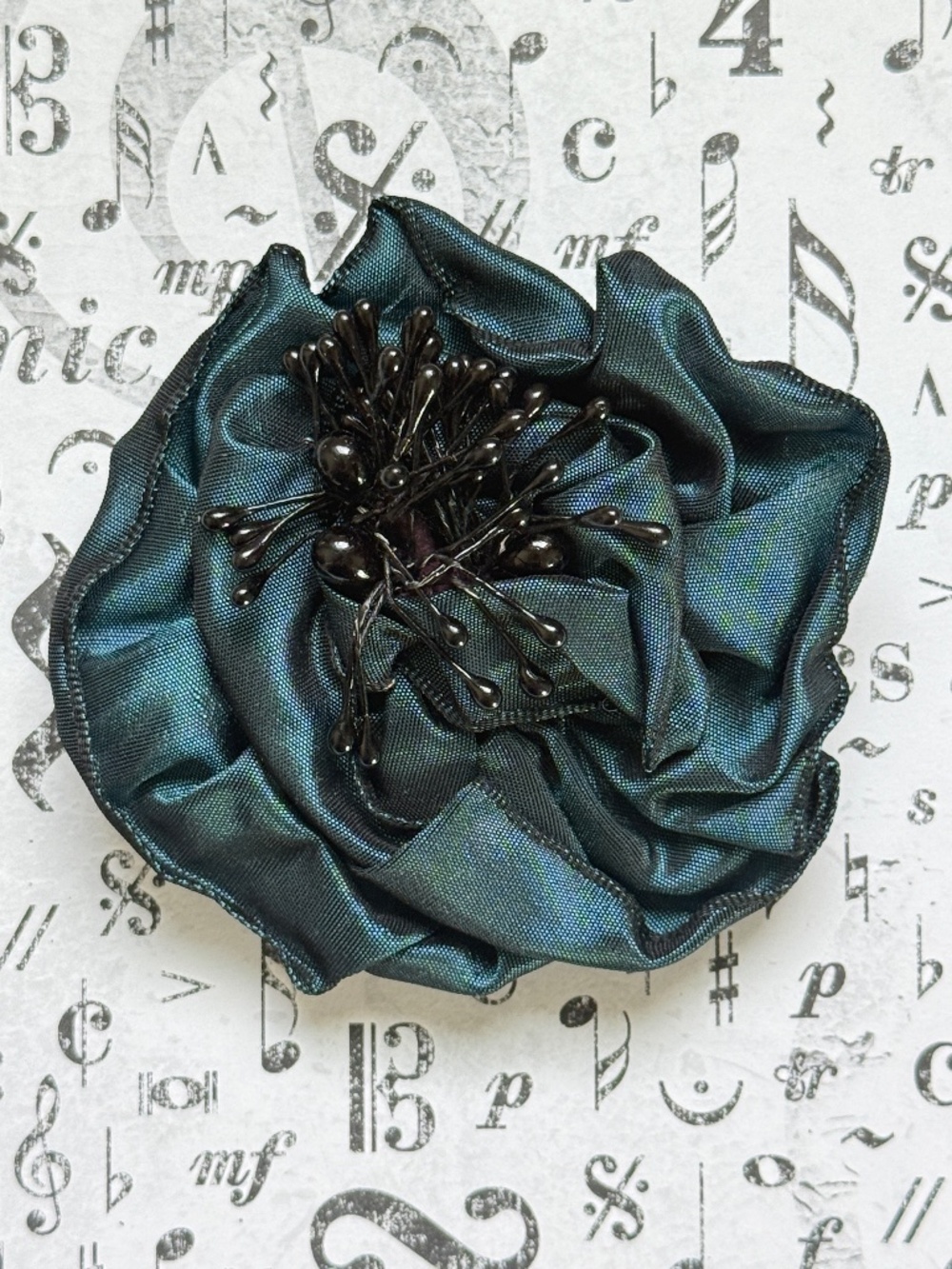 KARINs GARDEN HANDMADE  Fabric Flower Rosette Brooch